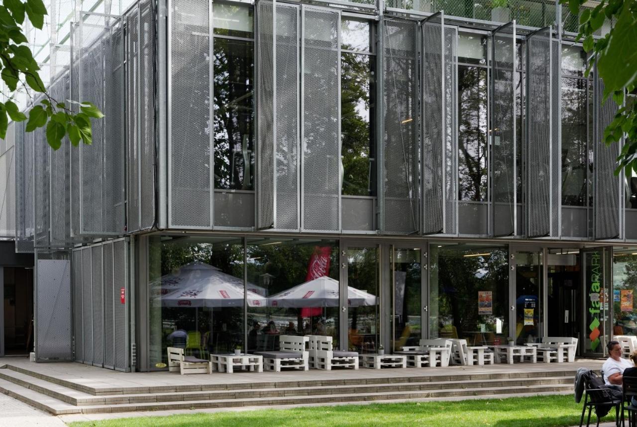 Fala Park Wolsztyn Exterior foto